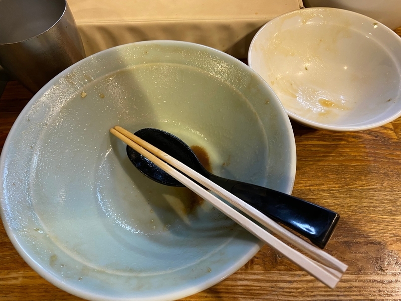 空になった丼