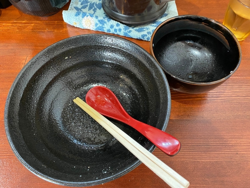 空になった丼