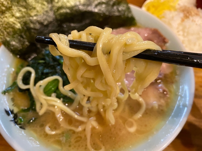 洞くつ家　酒井製麺