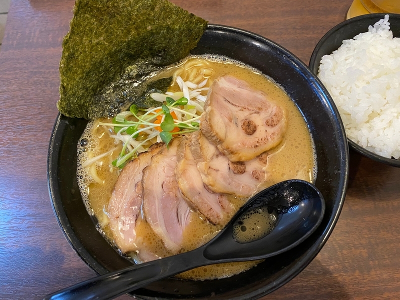 らぁ麺はせ川　らぁ麺+チャーシュー