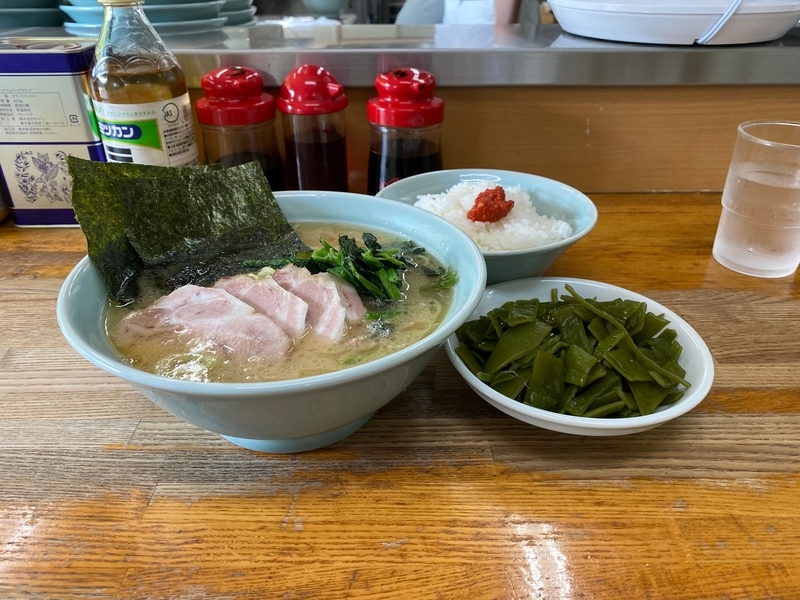 ラーメン大将錦町店　チャーシューメン(850円)+ワカメ皿(200円)+ライス(100円)