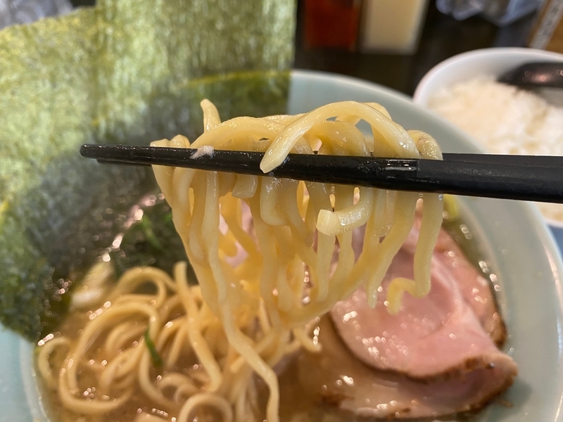 南大沢らーめん家　酒井製麺