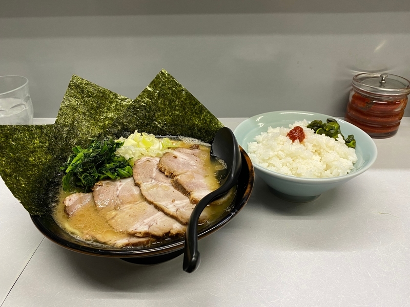 十五家　チャーシュー（並）（950円）+ライス（小）（100円）