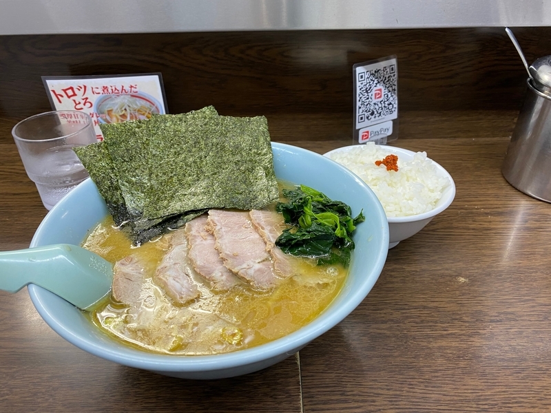 とんぱた亭　チャーシューメン(900円)+ライス(小)(100円)