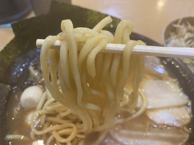 豚骨らーめん道　長多屋製麺