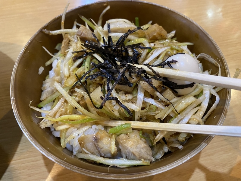 なかなかのボリュームネギ丼