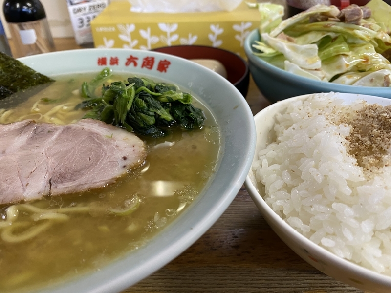 六角家戸塚店　ラーメン(700円)+味付玉子(100円)+味付玉子(100円)+味付玉子(100円)+キャベチャー(100円)+ライス(100円)