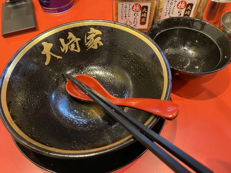 空になった丼