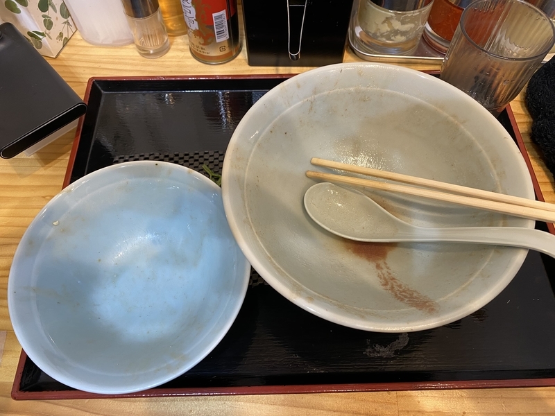 空になった丼