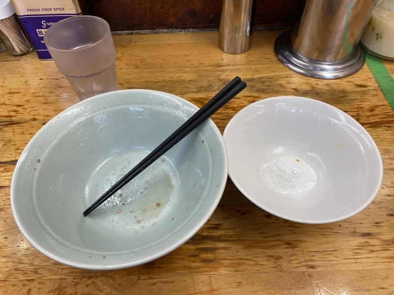 空になった丼