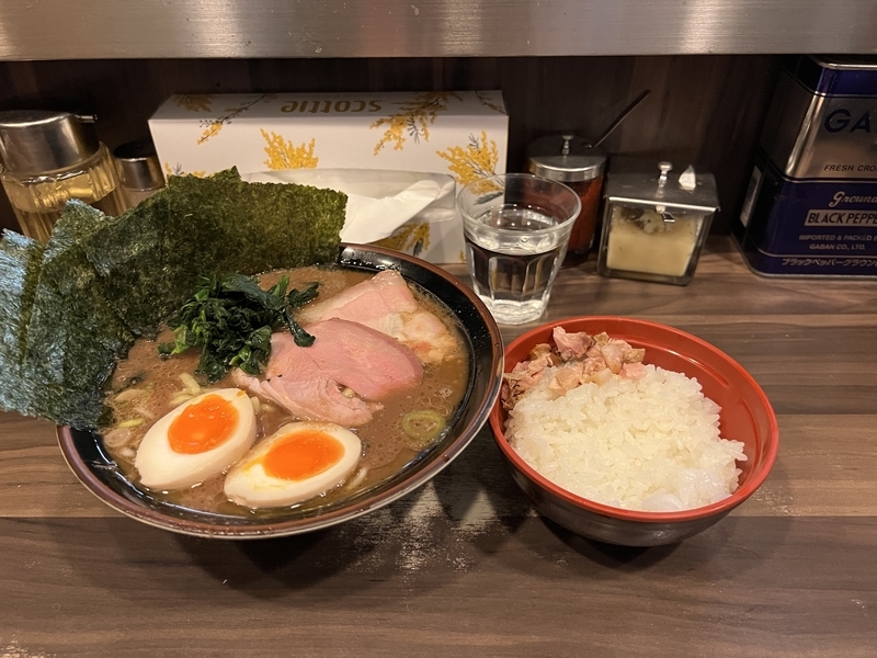 神田ラーメンわいず　のり玉ラーメン(1040円)+小ライス(120円)