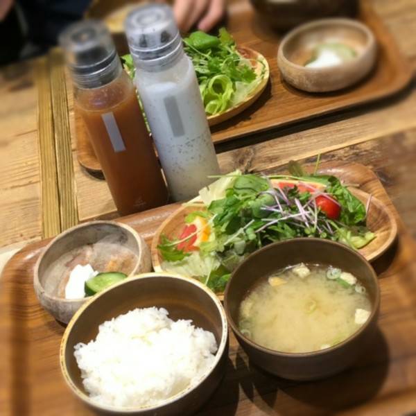 九重珈琲 九重高原定食 ハンバーグ サラダドレッシング 口コミ レビュー