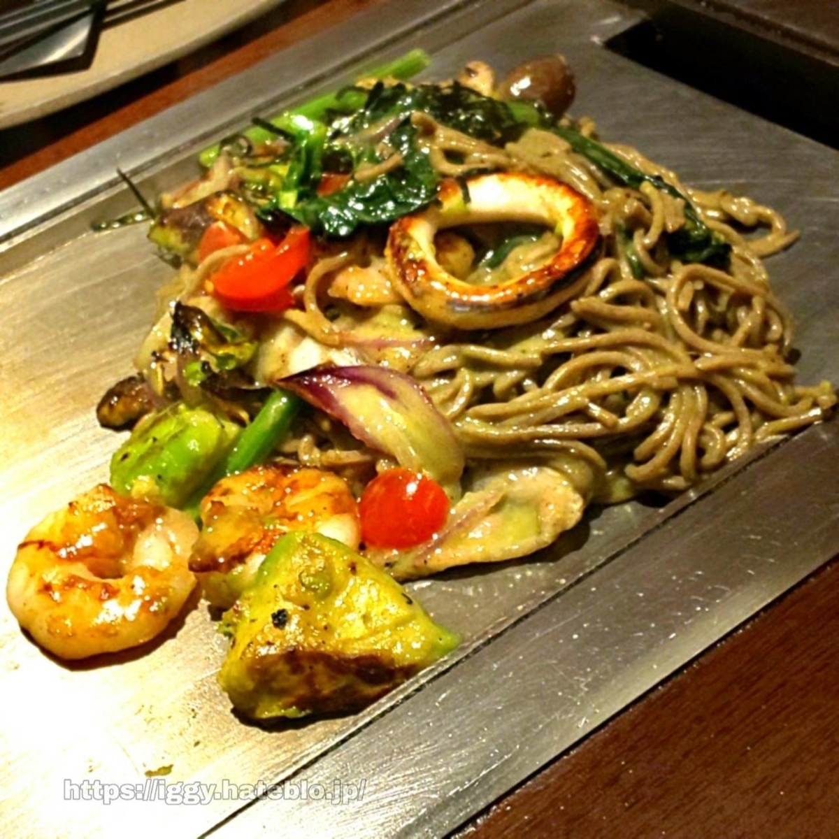 京ちゃばな アボカド黒焼きそば まずい？美味しい 口コミ レビュー 評価