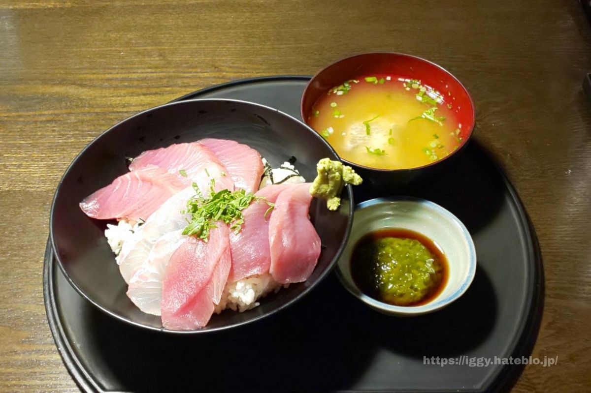 長浜鮮魚市場 ランチ 海鮮丼 安い 博多魚がし レビュー