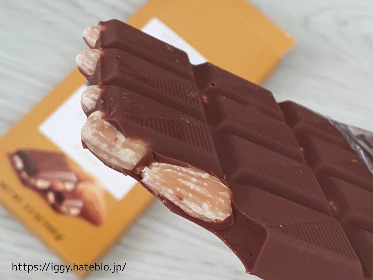 北野エース 人気商品 ワインリッヒ ミルクチョコレート ウィズ アーモンド 原材料 カロリー 口コミ レビュー