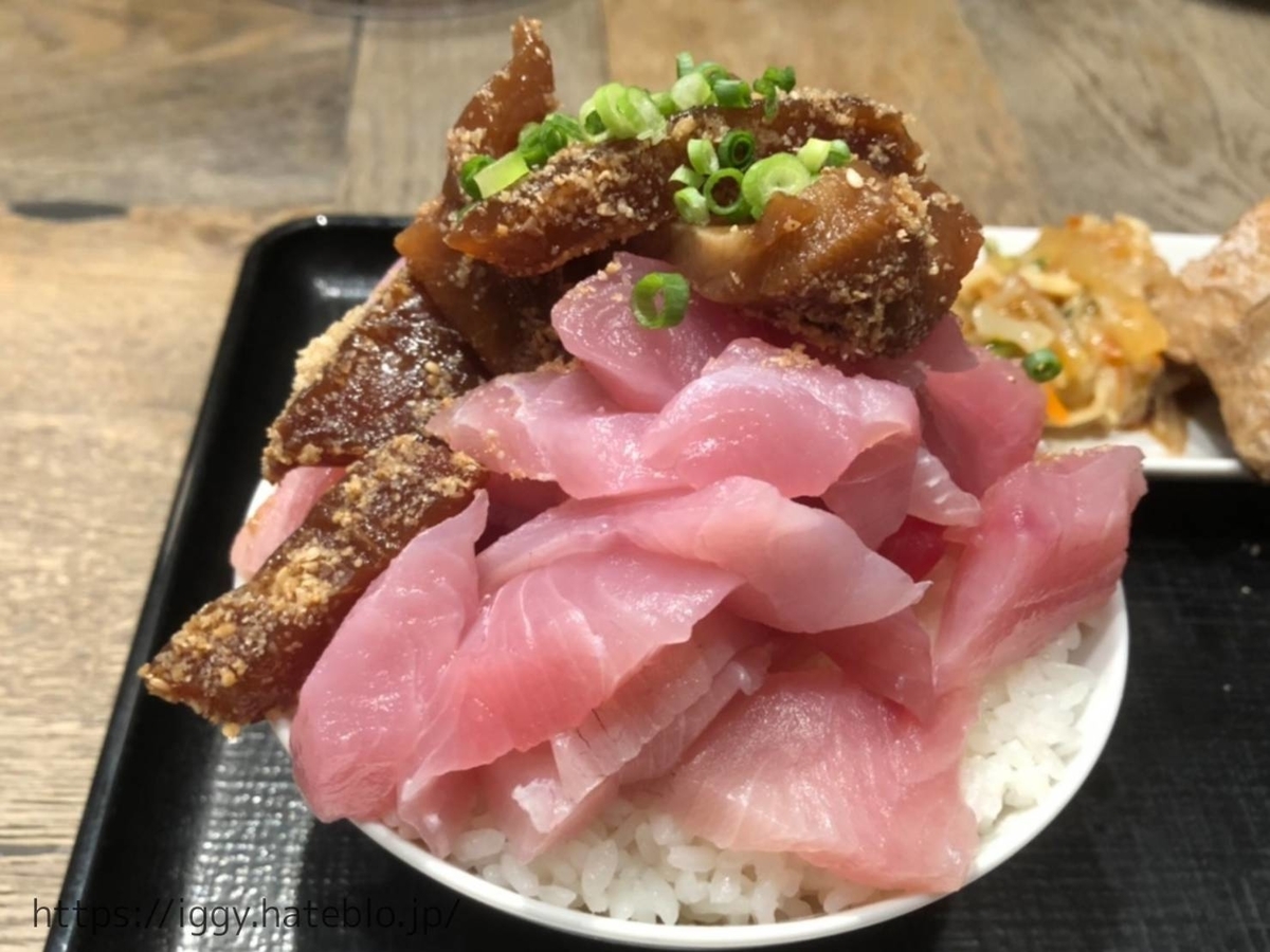 魚助食堂 ランチ 海鮮丼 刺身4種類 盛り放題 福岡パルコ店 LIFE