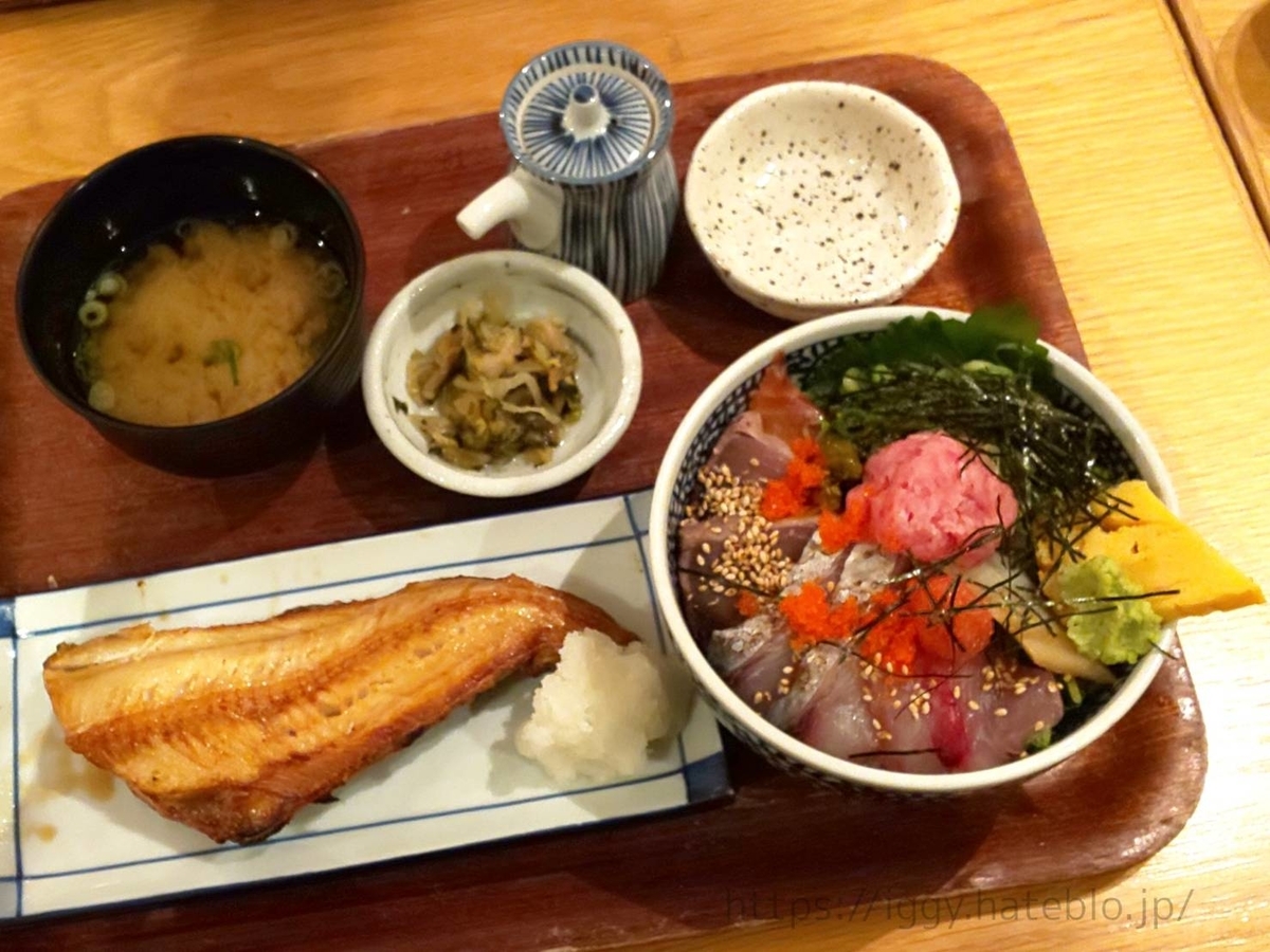 うみの食堂 おすすめメニュー 選べる海鮮丼 長浜直送うみの丼 ホッケ焼き 口コミ