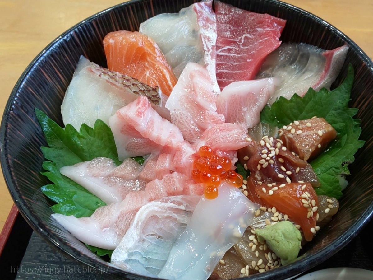 博多 豊一 おすすめ スーパー海鮮丼 を食べた感想 福岡で最もコスパの良い海鮮丼 ベイサイドプレイス博多 Life