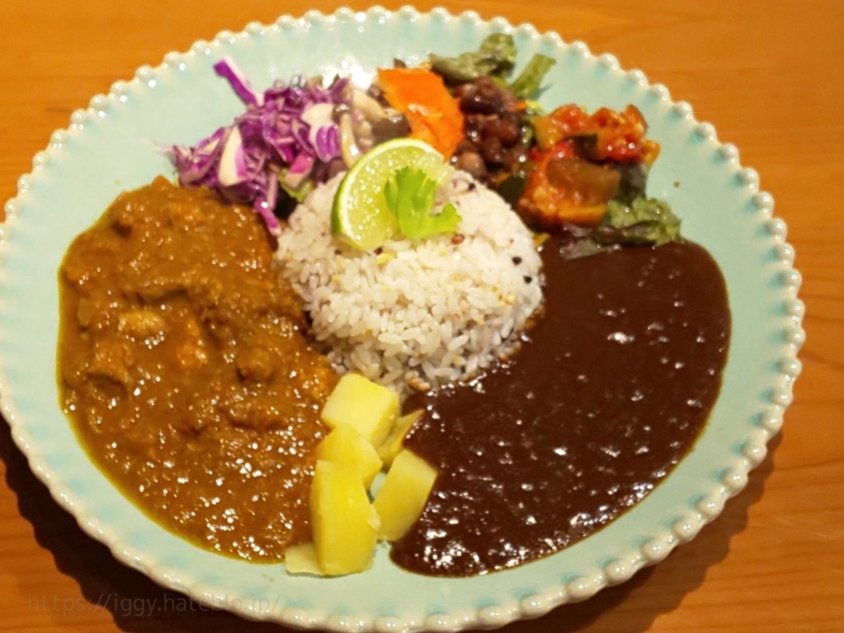 女王さまのスパカレー まずい？ あいがけ 口コミ