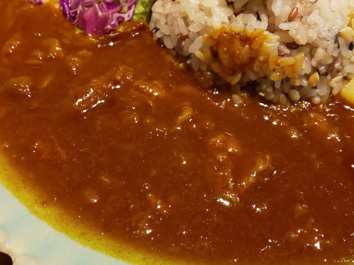 女王さまのスパカレー まずい？ 牛すじカレー レビュー