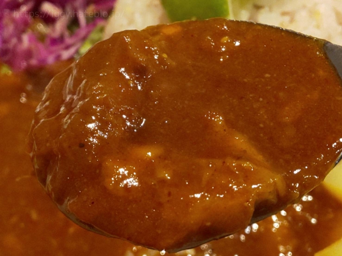女王さまのスパカレー まずい？ 牛すじカレー 口コミ