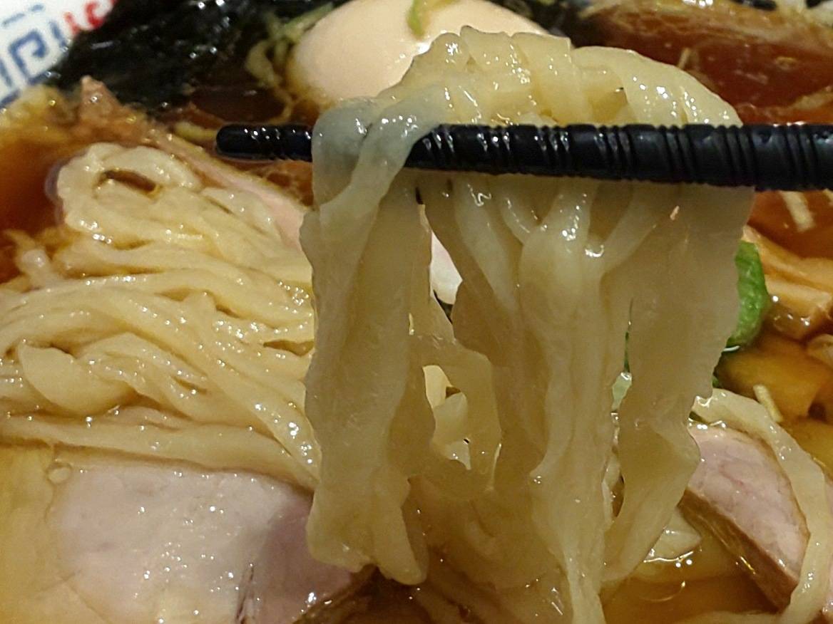 とら食堂 福岡分店 レビュー メニュー おすすめ 特製中華そば 口コミ