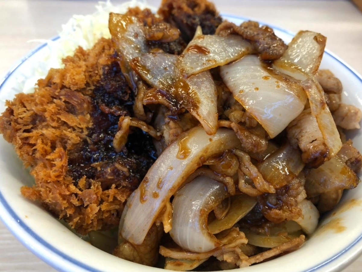 かつや 牛カツと牛焼肉の合い盛り丼 玉ねぎ 感想 口コミ レビュー