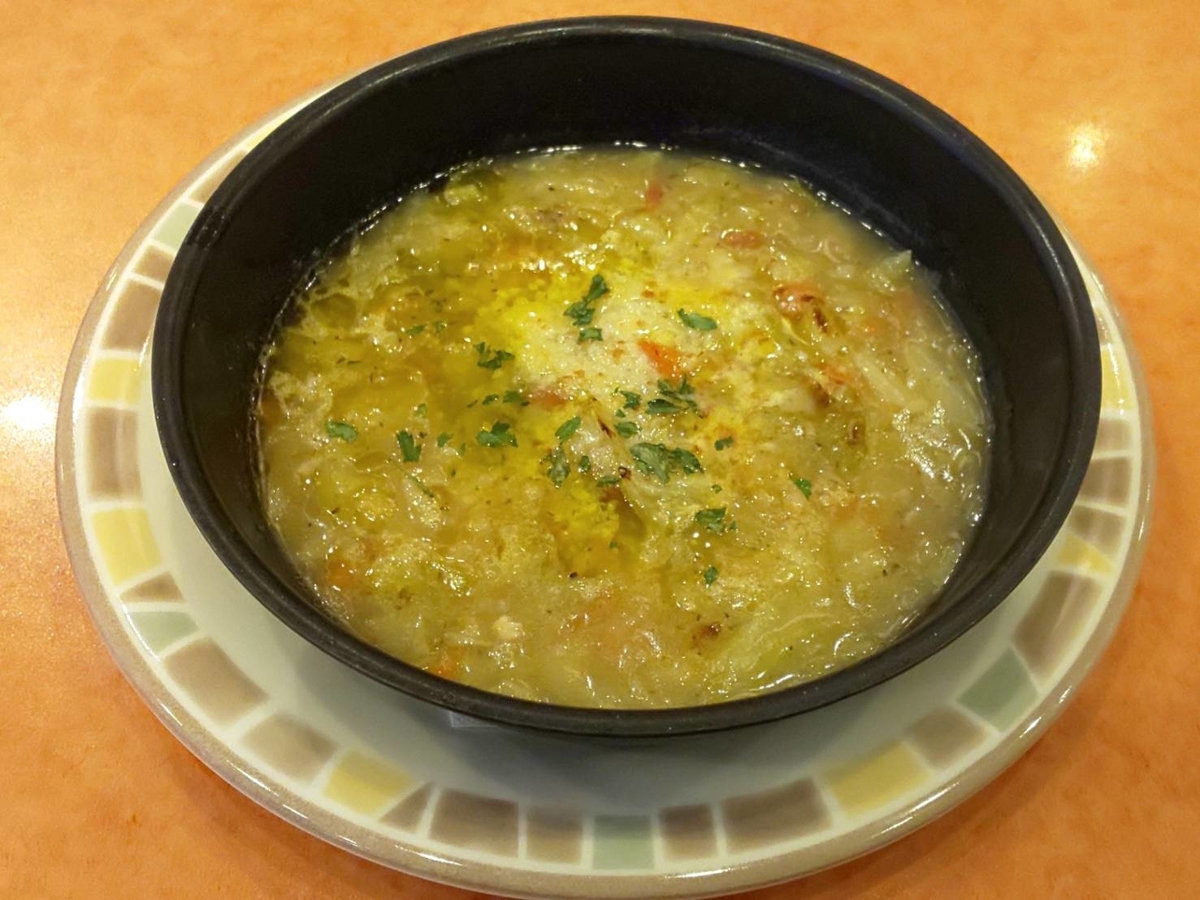 サイゼリヤ 季節限定メニュー やわらかキャベツのスープ 値段 カロリー 塩分 口コミ