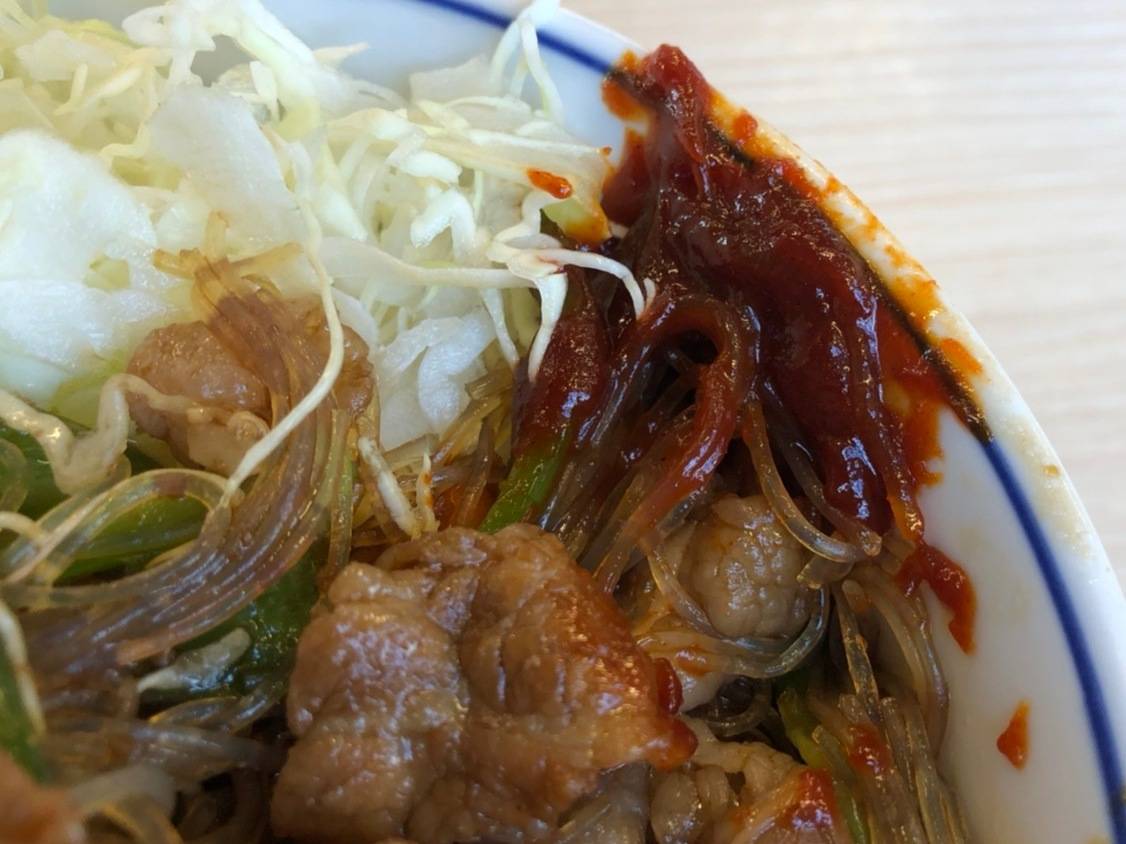 かつや 牛春雨プルコギとメンチカツの合い盛り まずい？ 評価