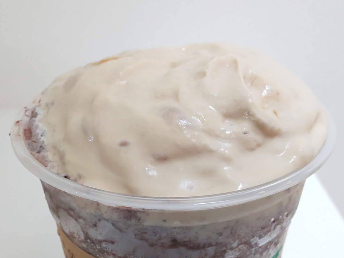 スタバ コーヒークリームフラペチーノ を飲んだ感想 幻のフラペチーノ Life