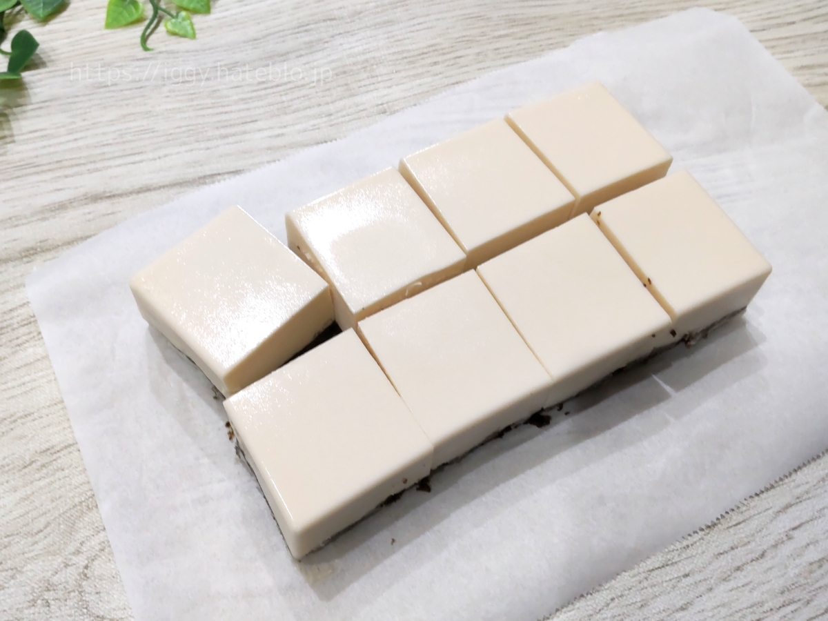 業務スーパー ティラミスムースケーキ 冷凍スイーツ 切り方 保存 レビュー