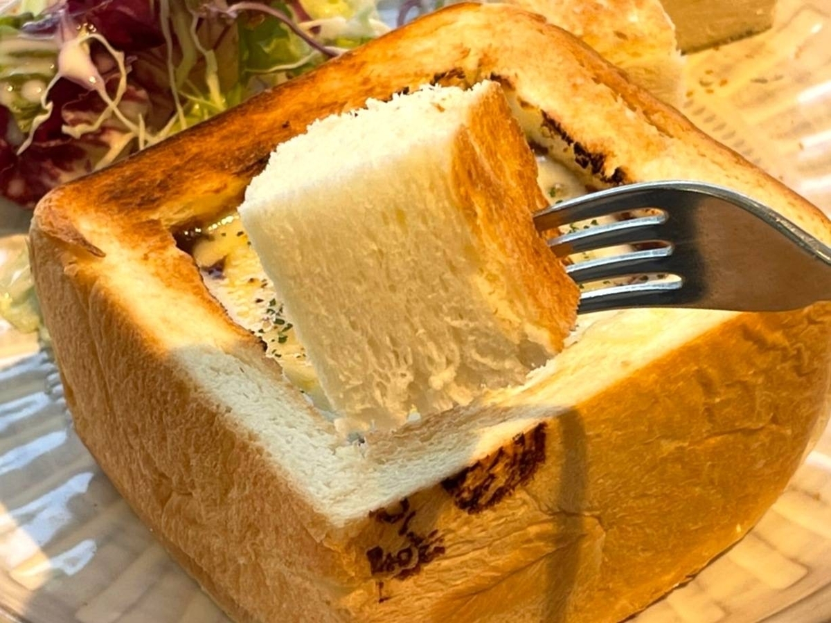 クロスポイント オリエンタルカレーパングラタン 値段  口コミ レビュー