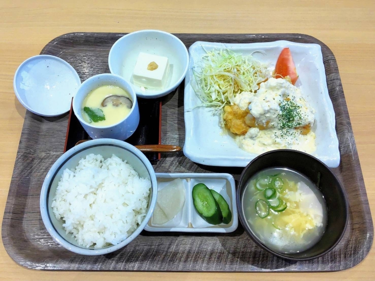 トリヤマルハチ 次郎丸 ランチメニュー レビュー チキン南蛮定食 口コミ