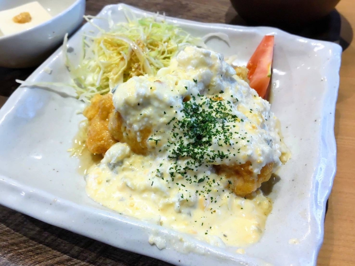 トリヤマルハチ ランチメニュー レビュー チキン南蛮定食 口コミ