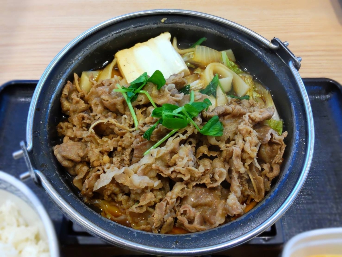 吉野家「牛すき鍋膳」肉2倍盛を食べた感想。ご飯おかわり無料!期間限定の人気メニュー【口コミ】 - イギーとポル 福岡グルメ