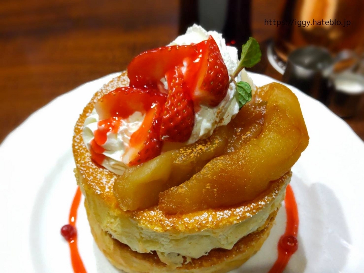 星乃珈琲店 キャラメルりんごと苺のスフレパンケーキ サイズ 大きさ 口コミ レビュー
