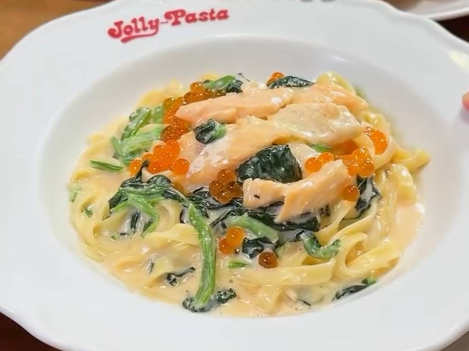 ジョリーパスタ 人気メニュー ランキング サーモンハラスといくらの明太子クリーム 値段