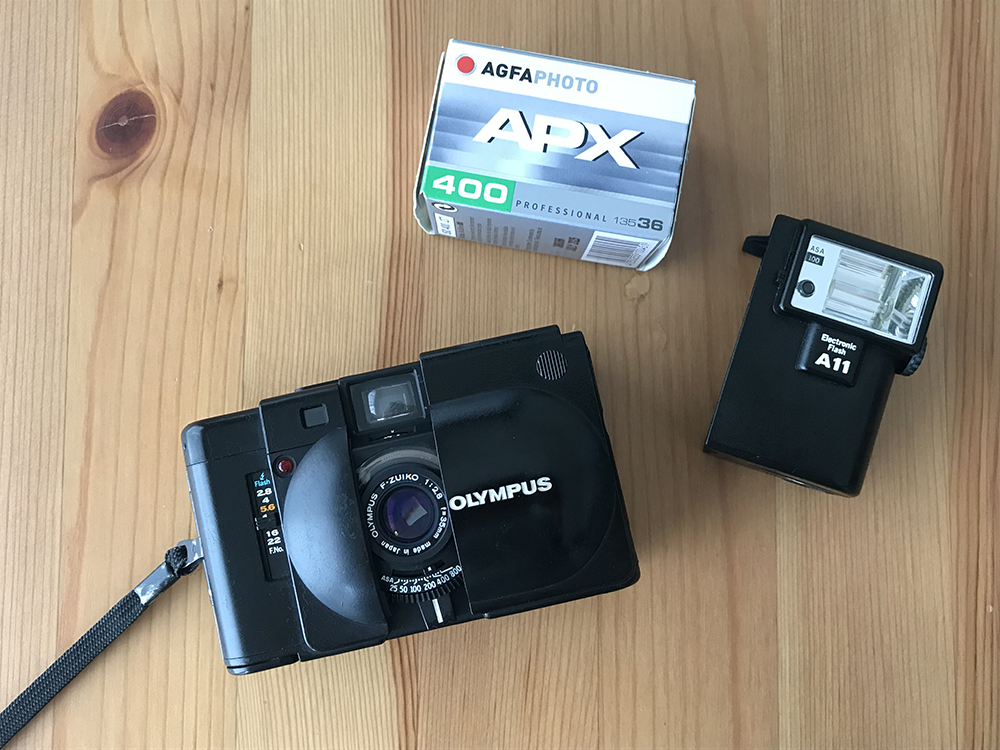 OLYMPUS オリンパス XA】使い方や外観レビュー、作例など 時代を OLYMPUS オリンパス XA】使い方や外観レビュー、作例など 時代を
