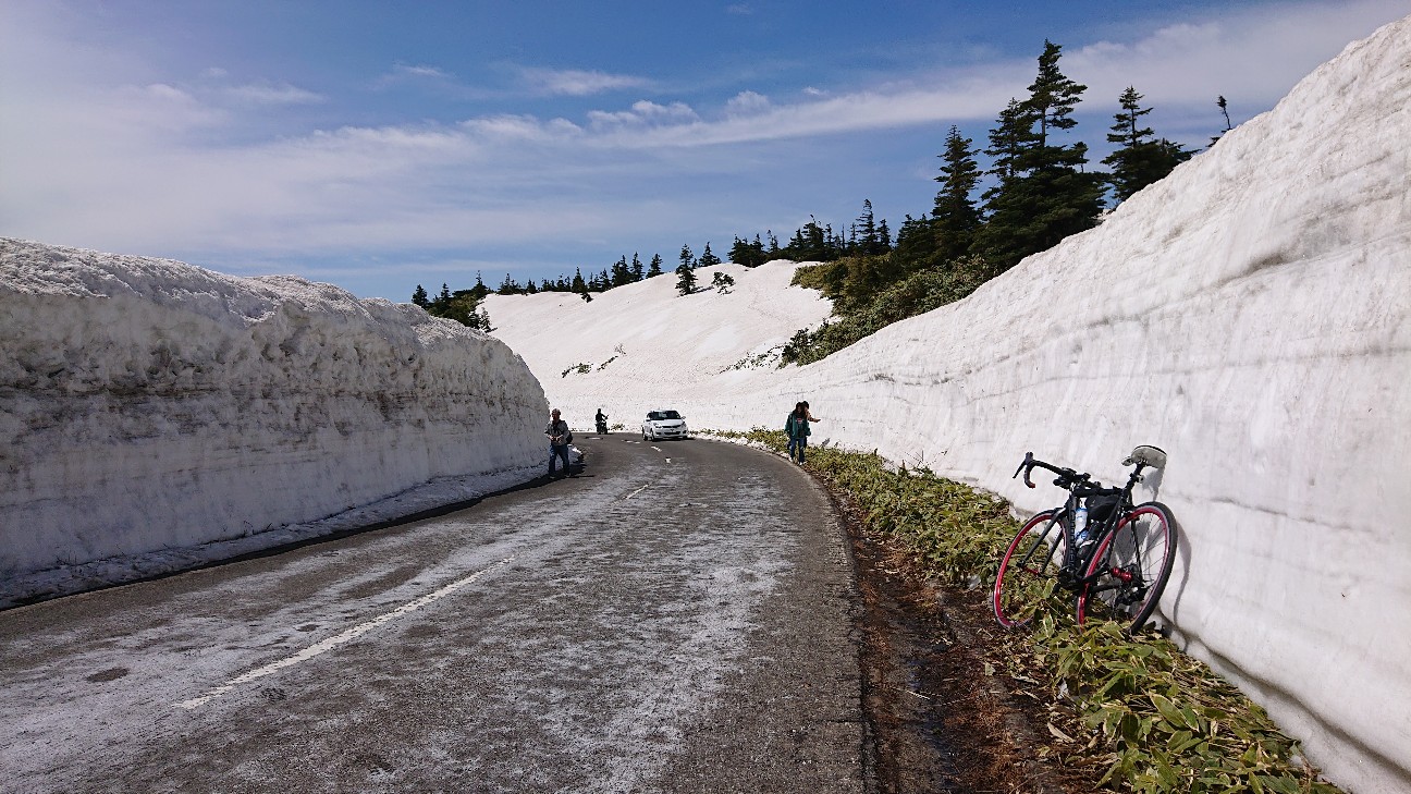 雪の壁と渋峠！！【2023年GWの巻(3/4)】 - 山を登りて戻り来よ