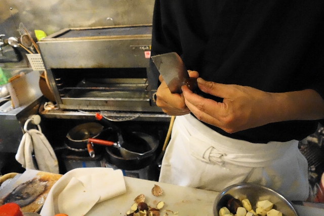 衛生的じゃない飲食店のキッチン