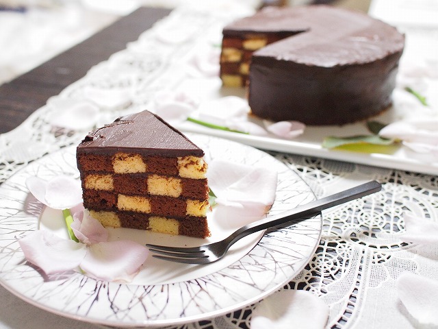 f:id:ikashiya:20171217235949j:plain 料理と花