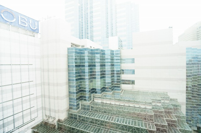 梅蘭からの眺め2、見下ろすと8階からの池袋駅が展望できる