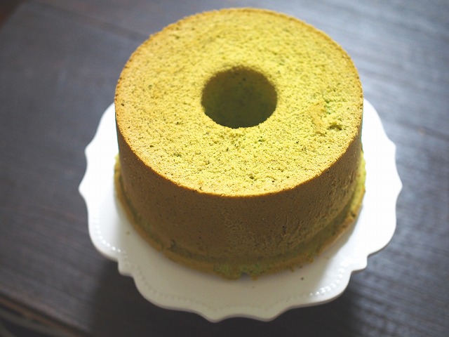 抹茶のシフォンケーキ