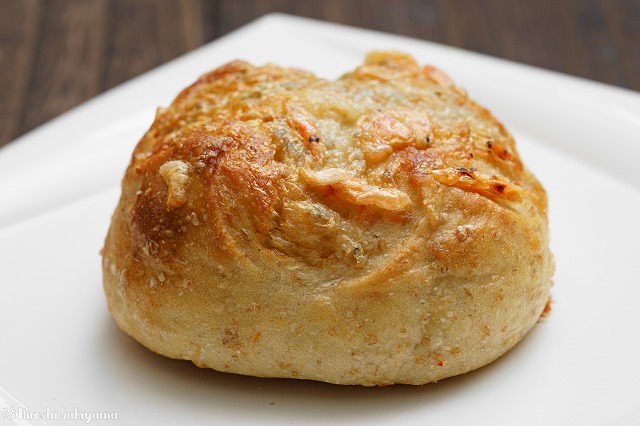 ゴルゴンゾーラと桜えびのポワソン