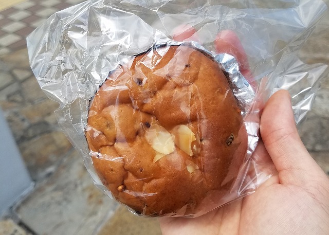 米粉クリームパン