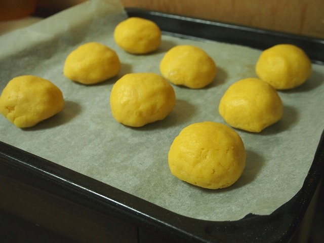 焼く前