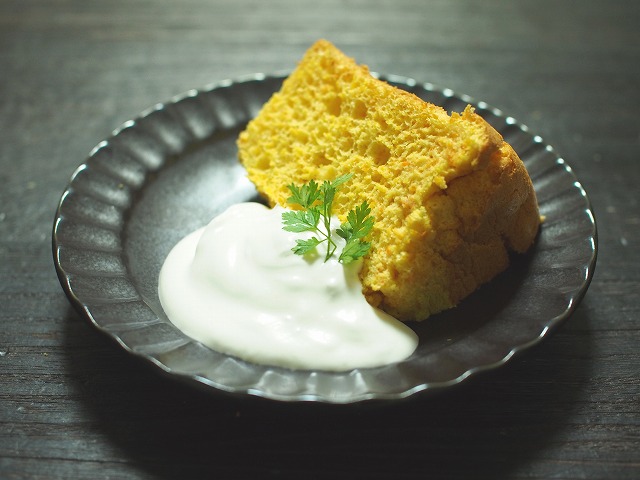 f:id:ikashiya:20181005094229j:plain にんじんのシフォンケーキ