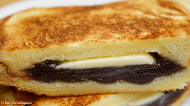 あんバターのホットサンドのアップ