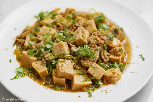 高野豆腐の麻婆豆腐のアップ