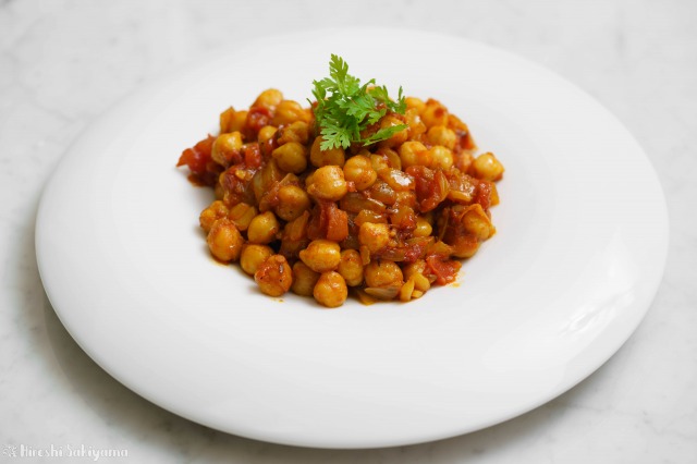 f:id:ikashiya:20190926111242j:plain ひよこ豆のシンプルなトマトカレー